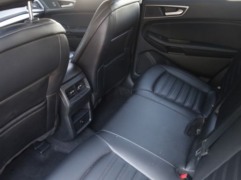 Used 2023 Ford Edge SEL AWD/4WD image 10