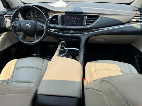 Used 2020 Buick Enclave Essence w/ Sound and Sites Package AWD/4WD image 11