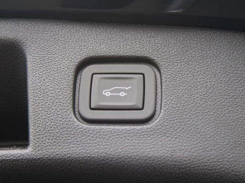 New 2025 Chevrolet Blazer EV RS image 12