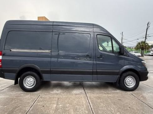 Used 2018 Mercedes-Benz Sprinter 2500 image 15