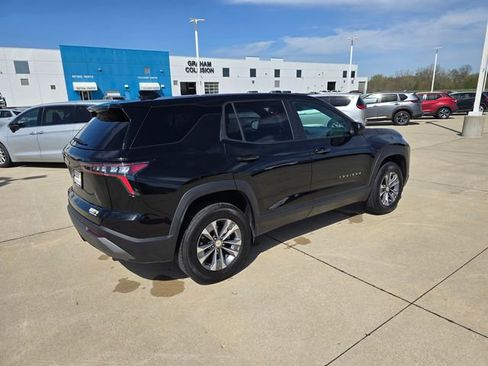 Used 2025 Chevrolet Equinox LT AWD/4WD image 12