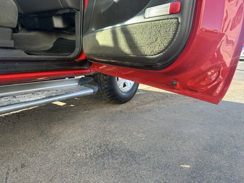 Used 2004 Chevrolet Avalanche Z71 w/ Preferred Equipment Group image 21