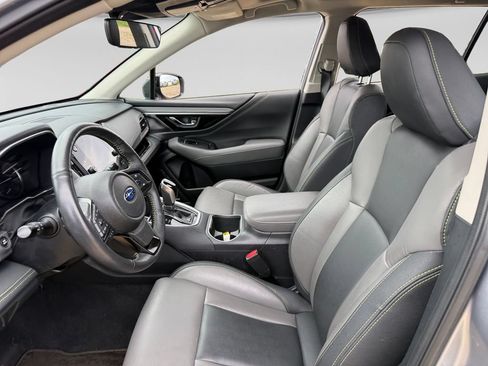Used 2025 Subaru Outback Onyx Edition AWD/4WD image 21
