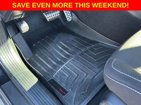 Used 2019 Dodge Challenger SRT Hellcat image 18