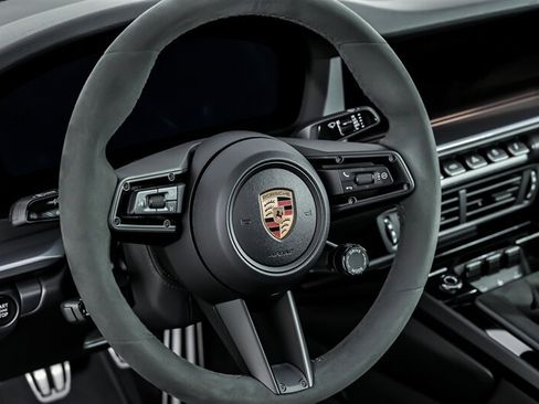 Used 2026 Porsche 911 Carrera T RWD image 18