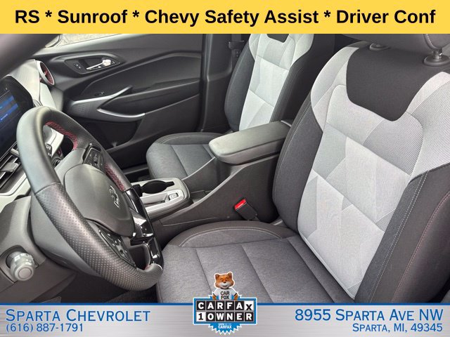 Used 2025 Chevrolet Trax RS w/ Sunroof Package FWD image 12