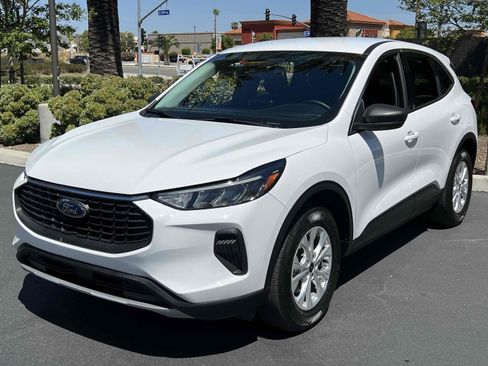 Used 2024 Ford Escape Active image 13