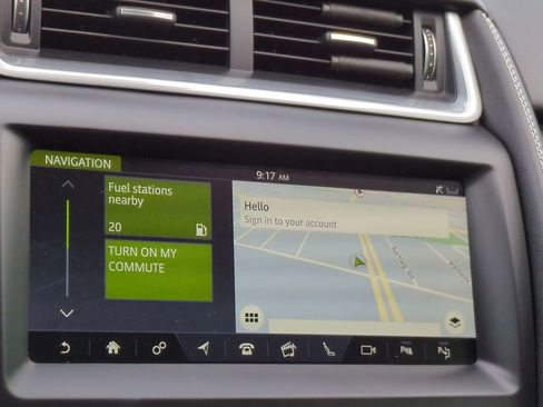 Used 2019 Jaguar E-PACE R-Dynamic HSE image 22