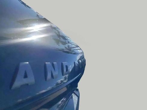 Used 2007 Land Rover LR3 SE image 25