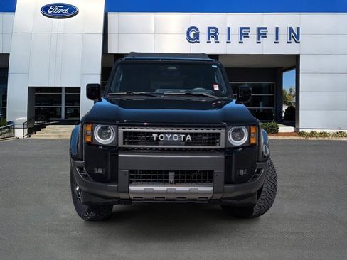 Used 2024 Toyota Land Cruiser image 12