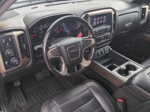 Used 2018 GMC Sierra 1500 Denali w/ Denali Ultimate Package AWD/4WD image 9