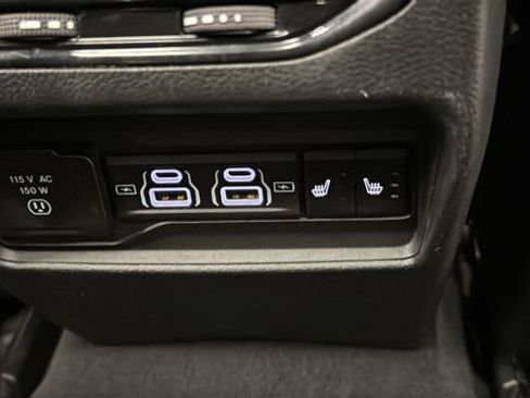 Used 2024 Jeep Grand Cherokee Limited w/ Luxury Tech Group II AWD/4WD image 33