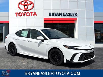 New 2025 Toyota Camry SE
