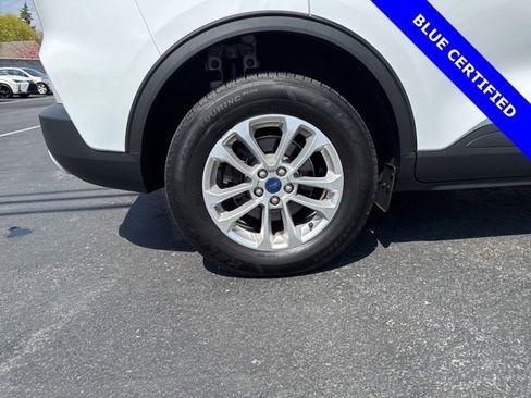 Certified 2022 Ford Escape SE w/ Cold Weather Package image 5