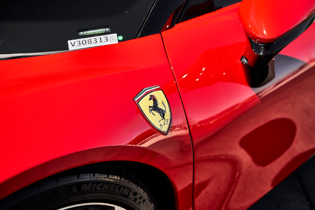Used 2024 Ferrari SF90 Spider AWD/4WD image 10