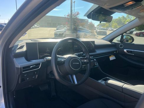 Used 2026 Hyundai Sonata SEL FWD image 21