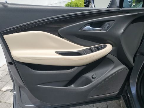 Used 2020 Buick Envision Preferred FWD image 9