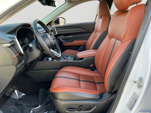 Used 2025 MAZDA CX-50 2.5 Turbo w/ Premium Plus Pkg image 14