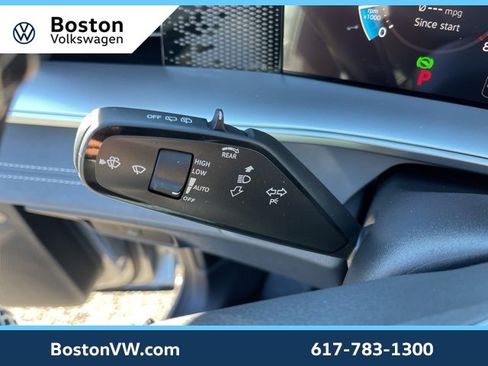 New 2026 Volkswagen Tiguan SE image 18