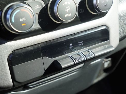 Used 2023 RAM 1500 Laramie AWD/4WD image 17