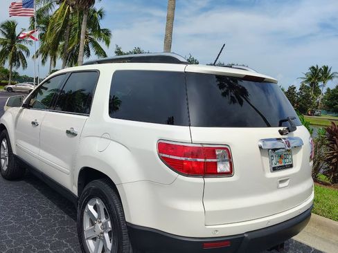 Used 2009 Saturn Outlook XR w/ Convenience Package image 7