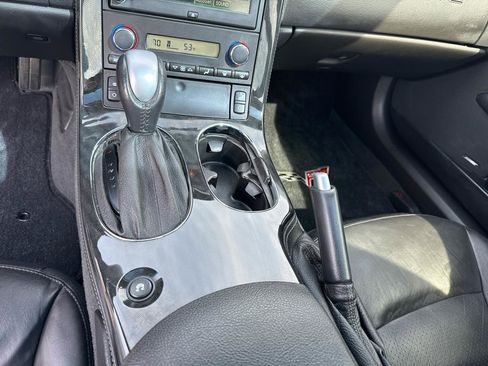 Used 2010 Chevrolet Corvette Grand Sport w/ Preferred Equipment Group RWD image 16