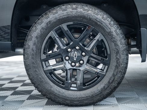 New 2026 Chevrolet Silverado 1500 Custom w/ Turbomax Blackout Package AWD/4WD image 19