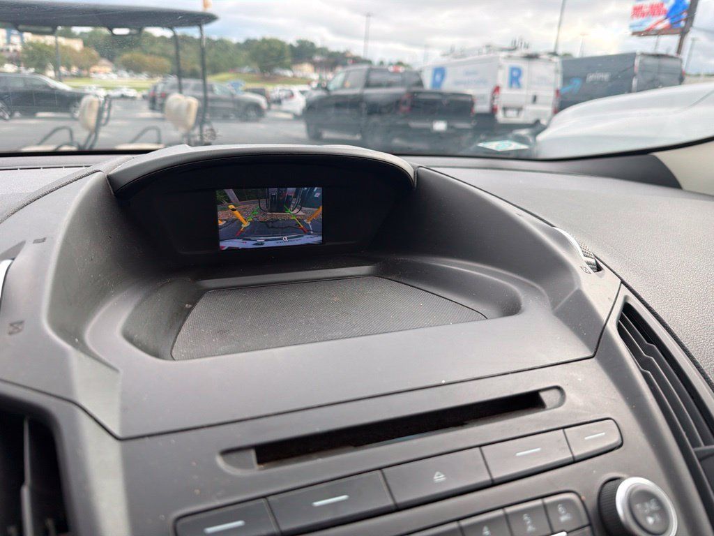 Used 2018 Ford Escape SE FWD image 13
