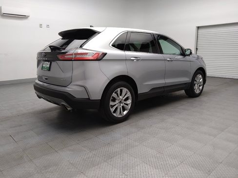 Used 2024 Ford Edge Titanium image 9