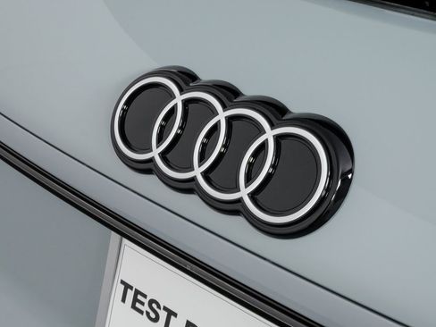 New 2026 Audi Q3 quattro 2.0T image 37
