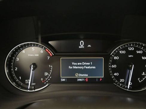 Used 2023 Cadillac XT4 Premium Luxury w/ Driver Assist Package FWD image 10