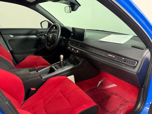 Used 2024 Honda Civic Type R image 15