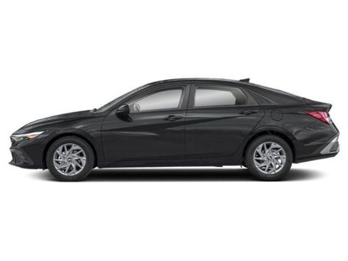 Used 2024 Hyundai Elantra SEL FWD image 6