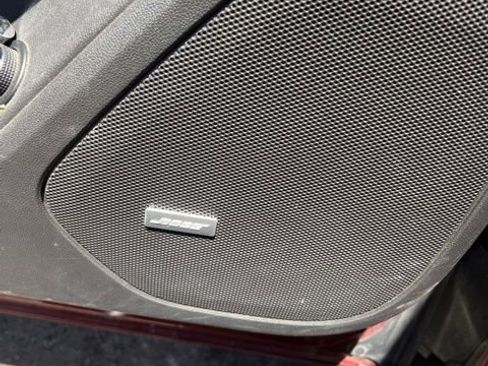 Used 2019 Chevrolet Blazer Premier w/ Sun and Wheels Package FWD image 6