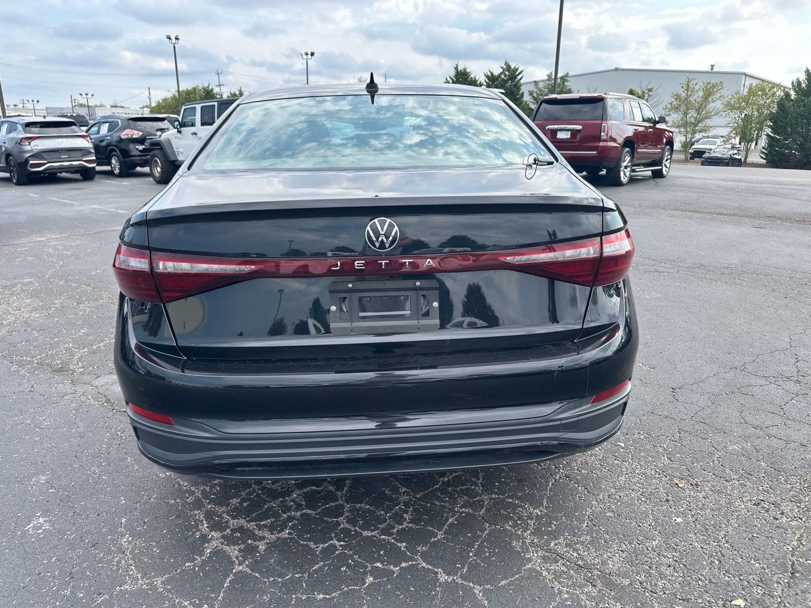Used 2025 Volkswagen Jetta Sport FWD image 6