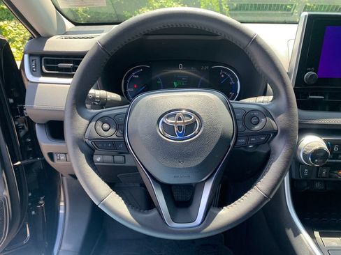 Used 2025 Toyota RAV4 Woodland Edition w/ Weather Package AWD/4WD image 27
