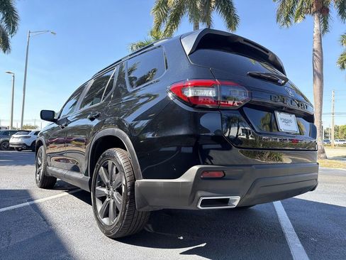 Certified 2023 Honda Pilot Sport image 19