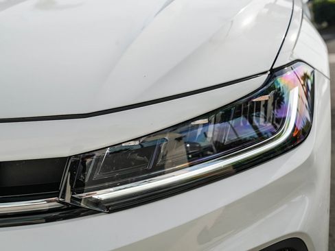 Used 2025 Volkswagen Jetta Sport image 8