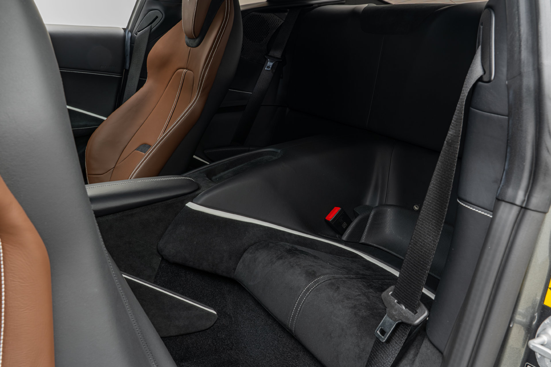 Certified 2023 Ferrari Roma RWD image 43