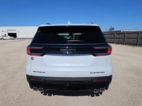 New 2026 GMC Acadia Elevation image 4