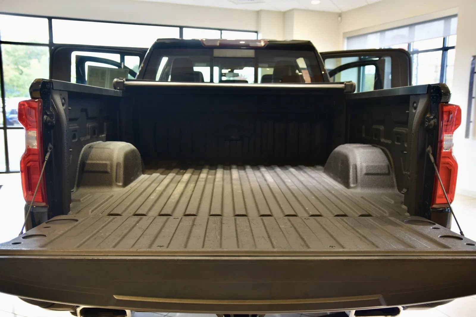 Used 2019 Chevrolet Silverado 1500 LT Trail Boss AWD/4WD image 6