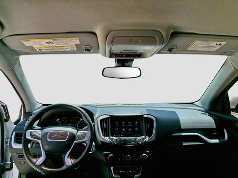 Used 2022 GMC Terrain SLT w/ Tech Package FWD image 20