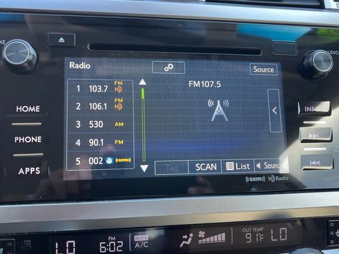 Used 2017 Subaru Legacy 2.5i Premium AWD/4WD image 12