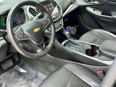 Used 2017 Chevrolet Volt Premier w/ Driver Confidence II Package FWD image 24