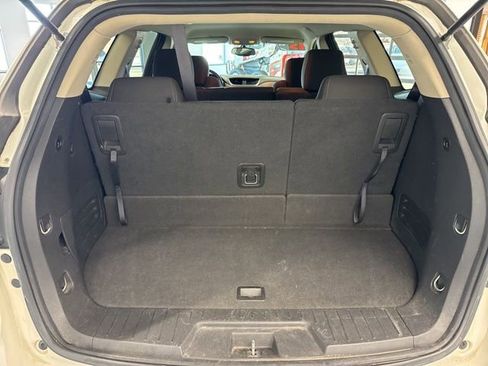 Used 2015 Chevrolet Traverse LT image 10