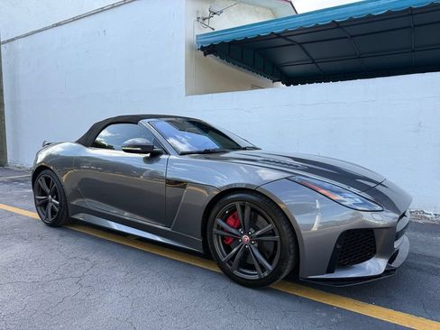 Used 2019 Jaguar F-TYPE SVR AWD/4WD image 19