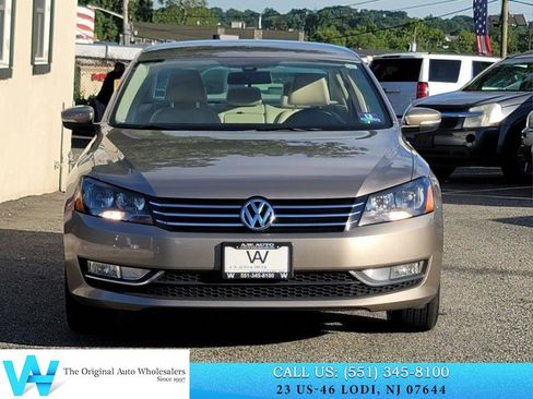 Used 2015 Volkswagen Passat 1.8T Limited Edition FWD image 2