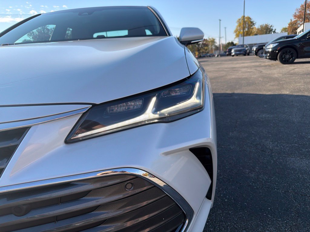 Used 2020 Toyota Avalon Limited w/ Advanced Safety Package FWD image 11
