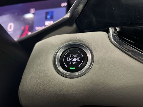 Certified 2023 GMC Canyon AT4X image 17