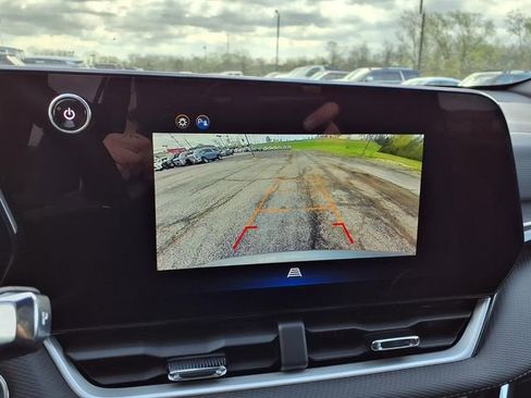 Used 2025 Chevrolet Equinox LT FWD image 50